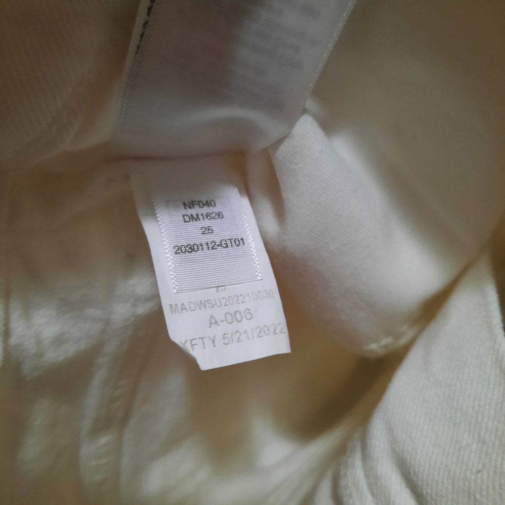 Madewell White Jean Shorts with Magic Pockets - Picture 13 of 16